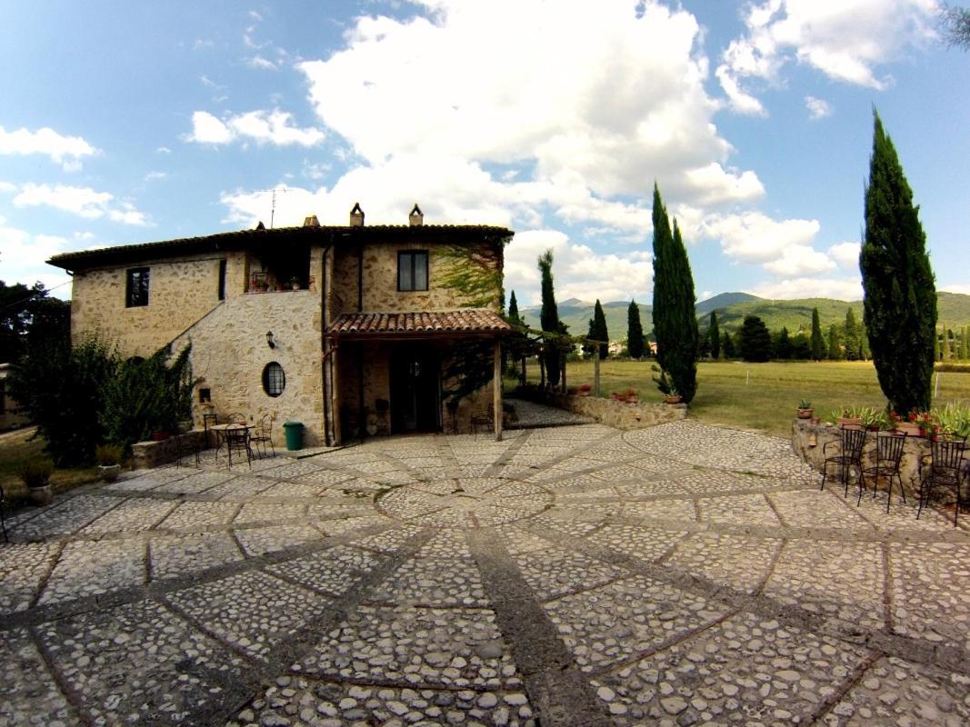 Agriturismo Cardito Santa Rufina ภายนอก รูปภาพ